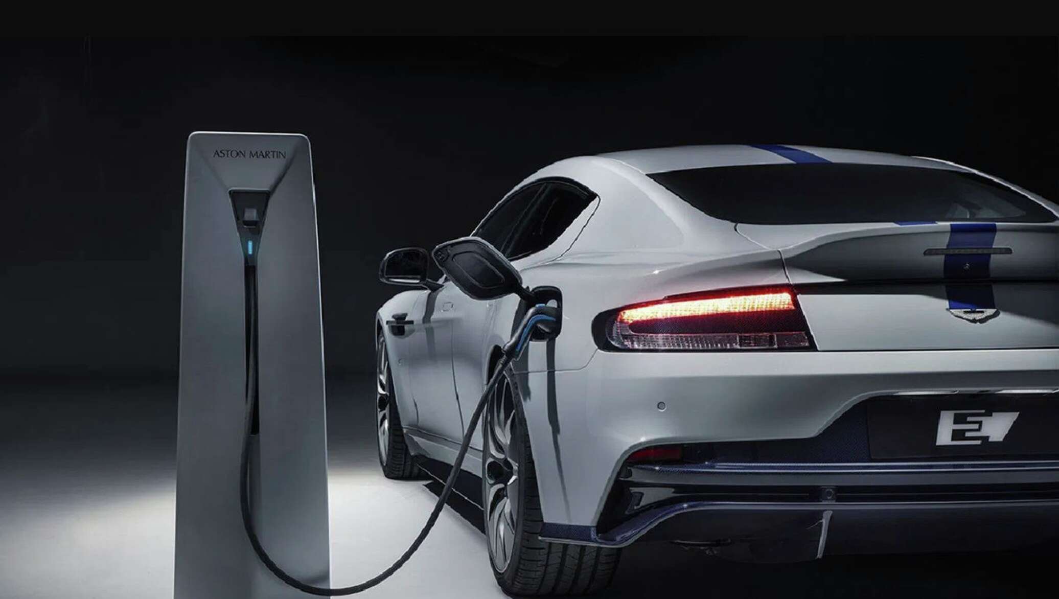 Aston Martin запустит производство гоночных электромобилей